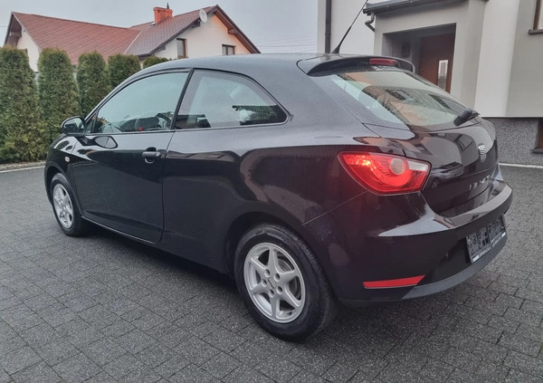 Seat Ibiza cena 17900 przebieg: 137000, rok produkcji 2012 z Wałcz małe 407